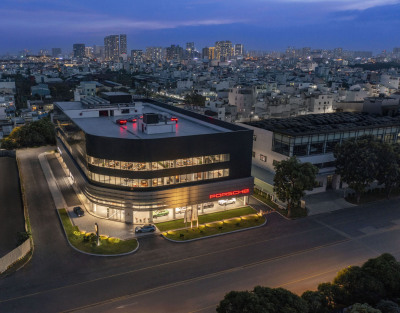 Porsche Centre Saigon II